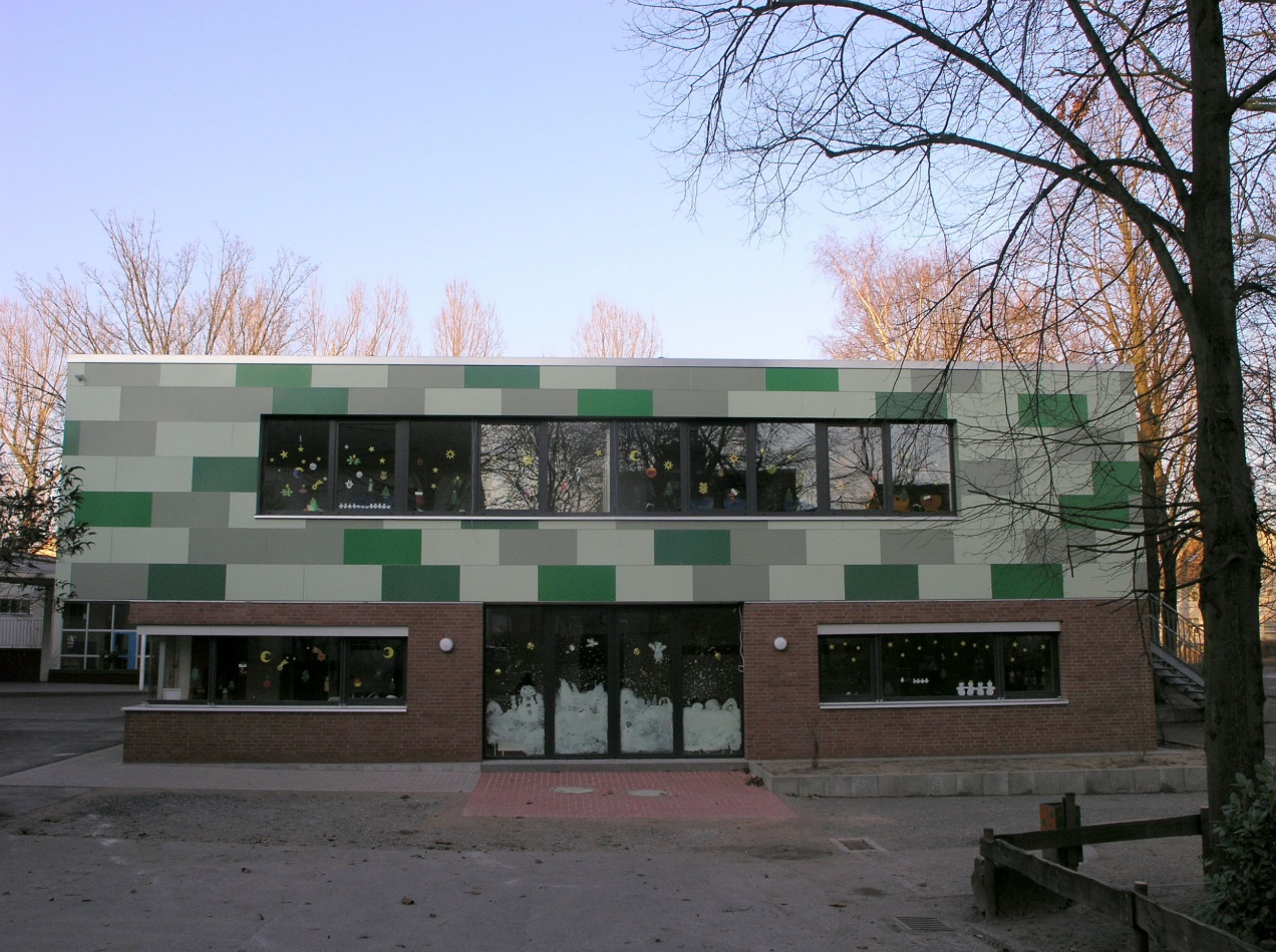 KVG — Rasterfassade im Detail